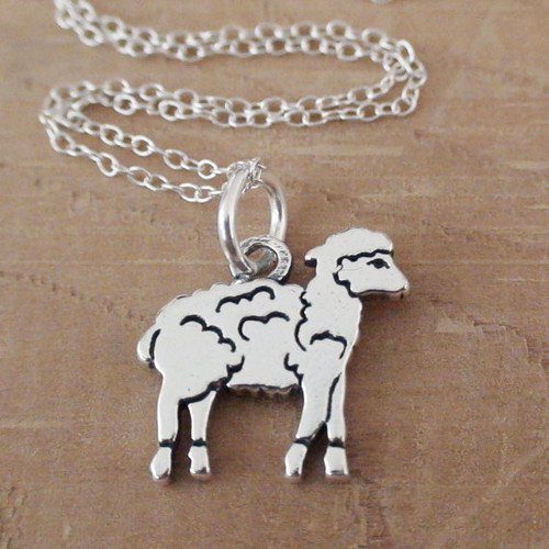 cult of the lamb flower necklace