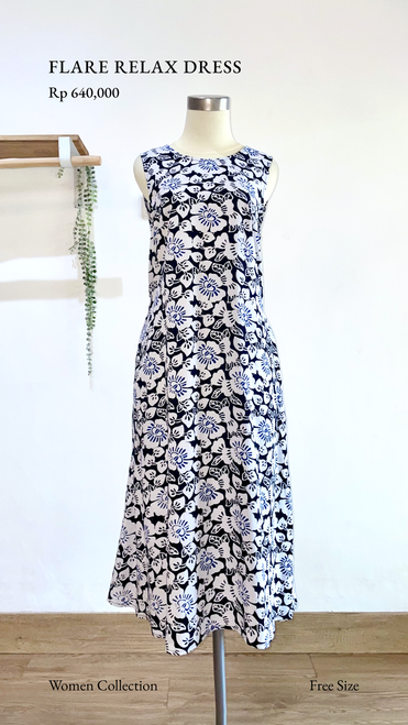 No Sleeve Flare Relax Dress -  Blue Hibiscus on Black