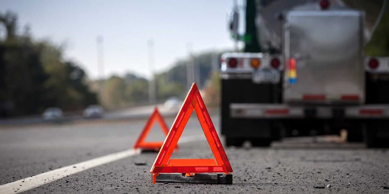 Reflective Triangle Warning Kit