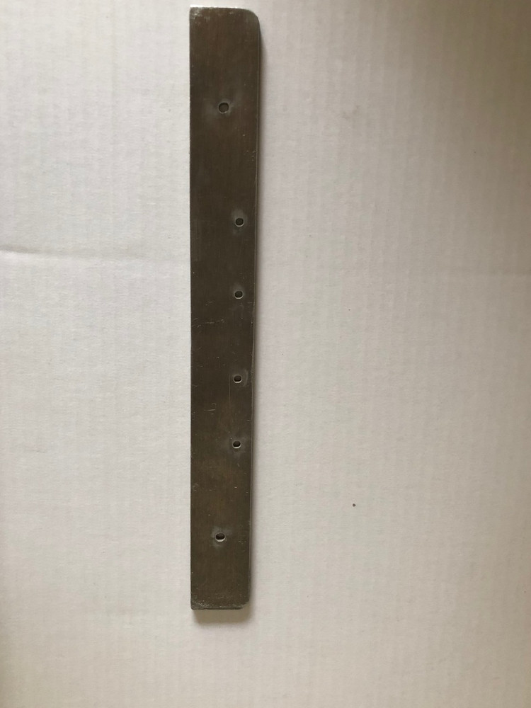 Replacement mounting bar for Heavy Duty Dog Door