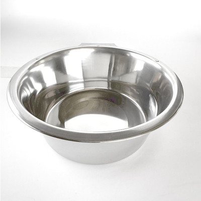 The largest single bowl in the Kennel Gear stainless steel bowl lineup, the 2 Quart system is built for large and giant breed dogs that move through smaller capacities too quickly for practical kennel management