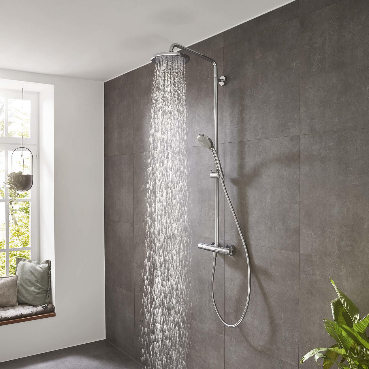Hansgrohe Croma Showerpipe 220 1Jet With Thermostat 27185000