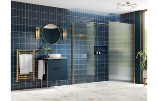 J2 Bathrooms Yukon 800mm Fluted Shower Wetroom Panel & Side Panel Arm - Brushed Brass JTWO107582 