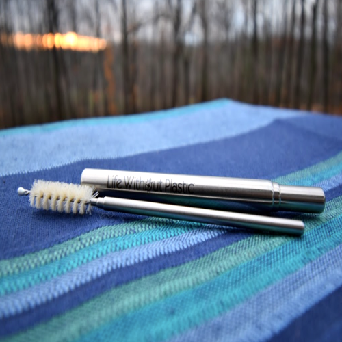 stainless steel straw kit retracted - context