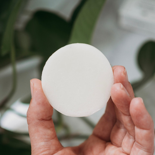 Solid Conditioner Bar - in hand
