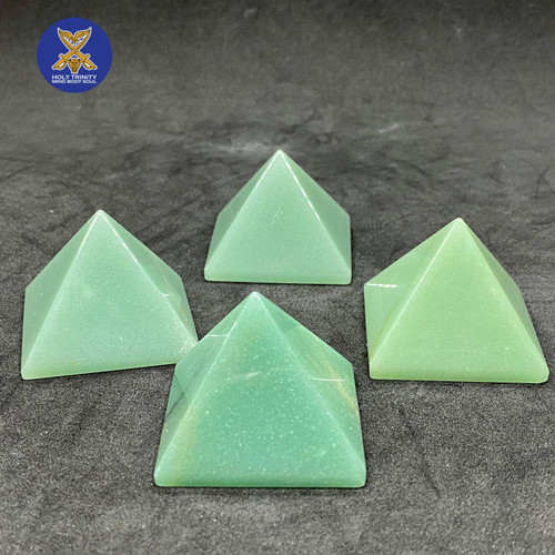 1 X Green Aventurine Crystal Pyramid