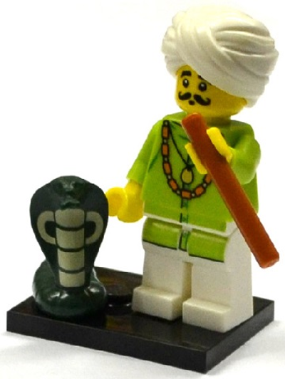 COL13-4 LEGO® Snake Charmer