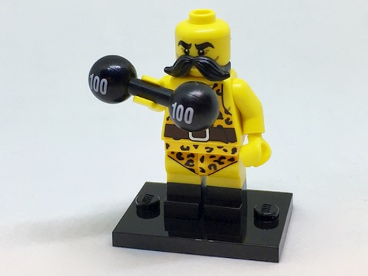 COL17-2 LEGO® Circus Strongman