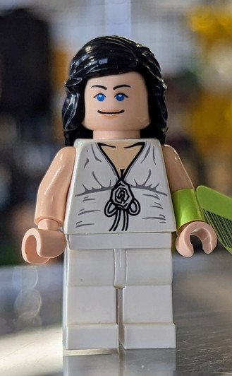 IAJ007 LEGO® Marion Ravenwood - White Dress Top, White Legs
