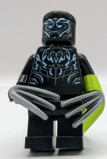 SH478 LEGO® Black Panther - Claw Necklace, Metallic Light Blue Highlights