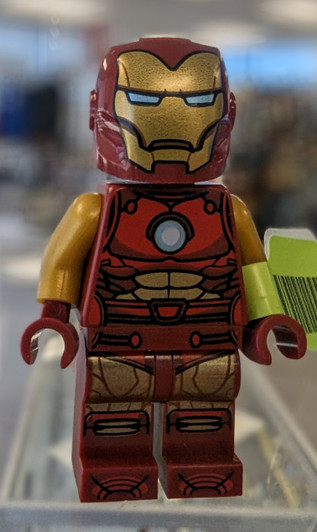 SH910 LEGO® Iron Man - Dark Red and Gold Armor, Round Arc Reactor, Pearl Gold Arms, One Piece Helmet