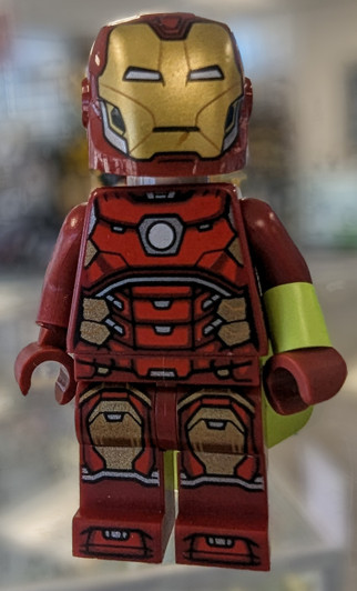 SH612 LEGO® Iron Man - Silver Hexagon on Chest