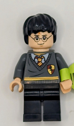 HP094 LEGO® Harry Potter - Gryffindor Stripe and Shield Torso, Black Legs