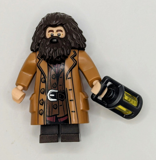 HP144 LEGO® Rubeus Hagrid - Medium Nougat Topcoat with Buttons