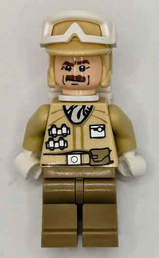 SW0425 LEGO® Hoth Rebel Trooper Tan Uniform (Moustache)