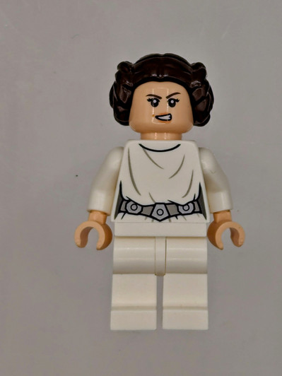 SW0994 LEGO® Princess Leia (White Dress, Detailed Belt, Crooked Smile)