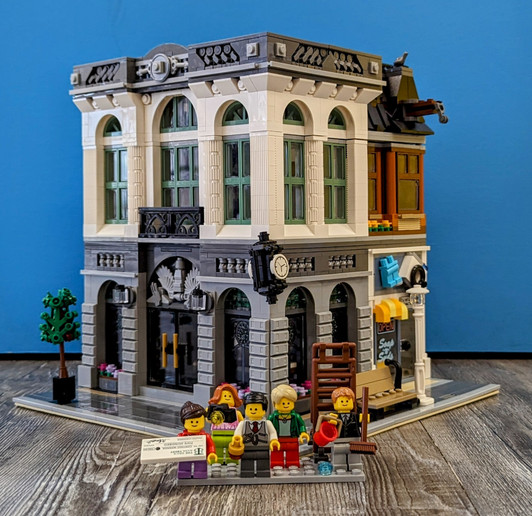 10251-U LEGO® Brick Bank (Retired)