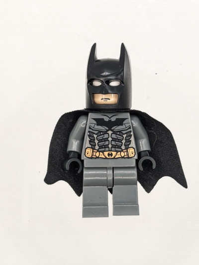 BAT024 LEGO® Batman, Dark Bluish Gray Suit with Black Mask
