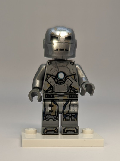 SH565 LEGO® Iron Man Mark 1 Armor