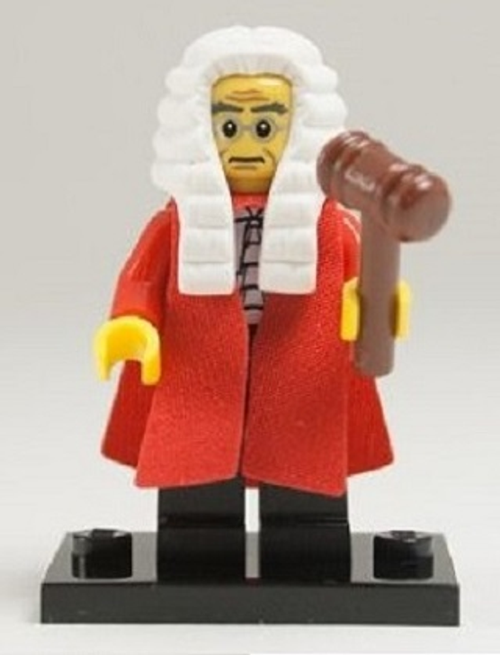 COL09-10 LEGO® Judge