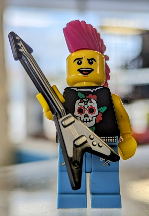 COL04-4 LEGO® Punk Rocker