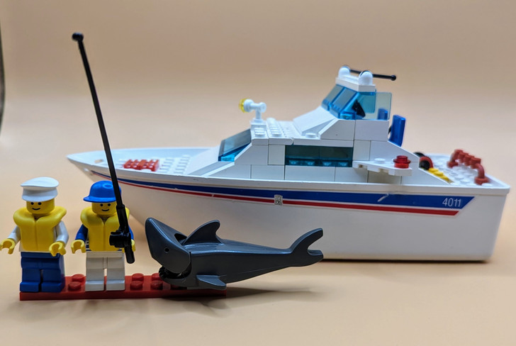 4011-U LEGO® Cabin Cruiser (Retired)