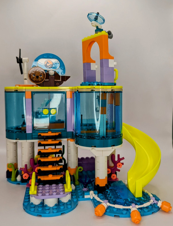 41736-U LEGO® Sea Rescue Center