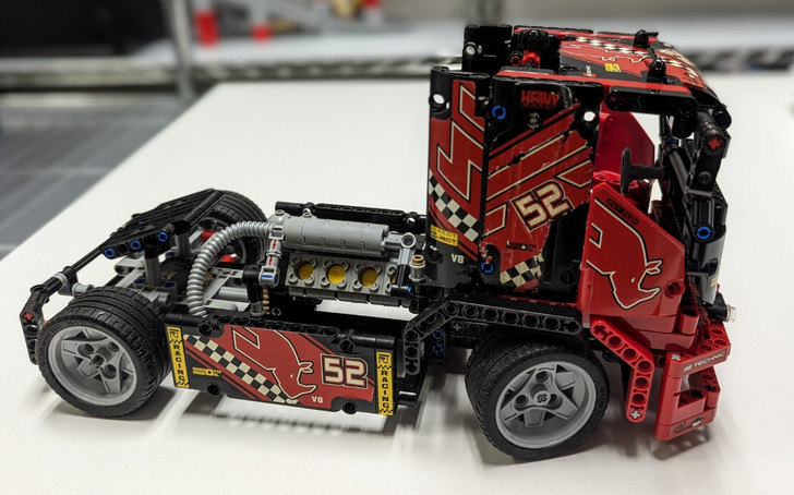 8041-U LEGO® Race Truck (Retired)