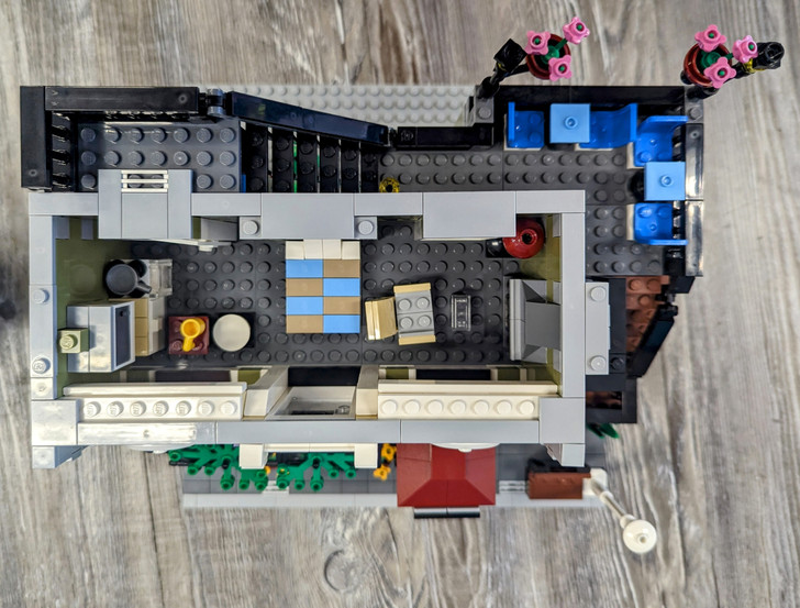 10243-U LEGO® Parisian Restaurant (Retired)