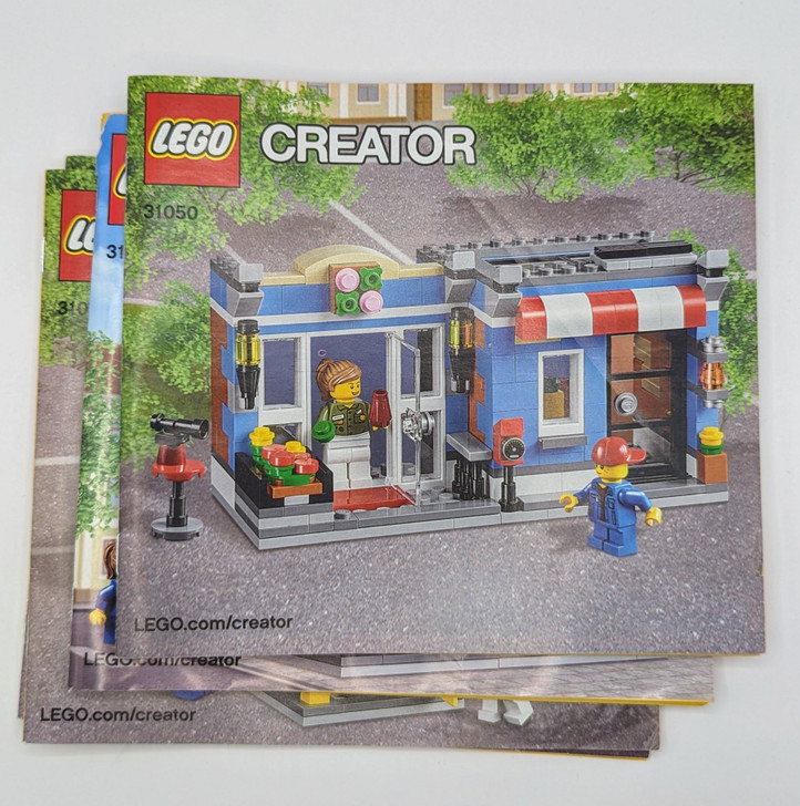 31050-U LEGO® Corner Deli (Retired)