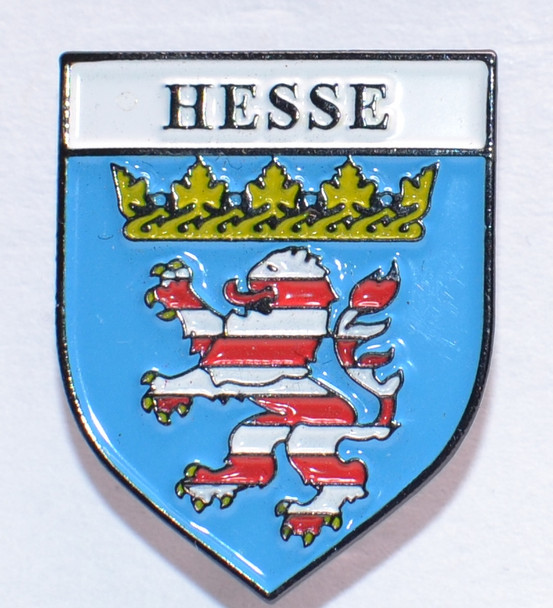 HP8513 HESSE Crest Hat Pin