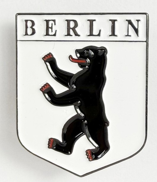 HP8529 BERLIN Crest Hat Pin