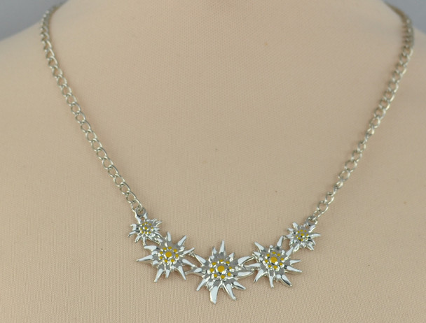 JN107 Edelweiss 5-flower necklace