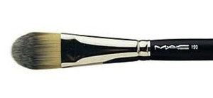 MAC 190 Foundation Brush