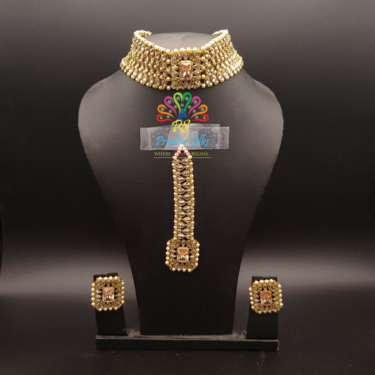 Kalyani  Mehndi Choker