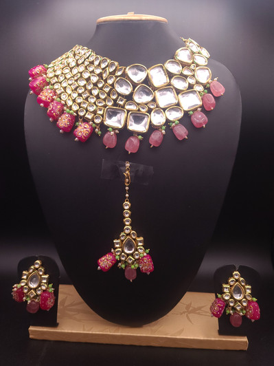 Jumbo Kundan necklace set