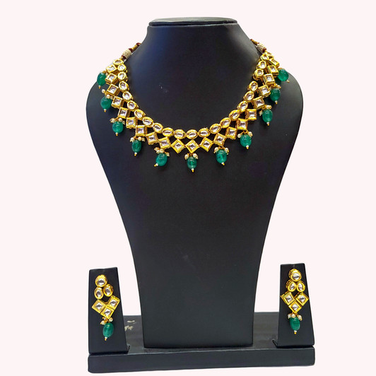 Green Kundan