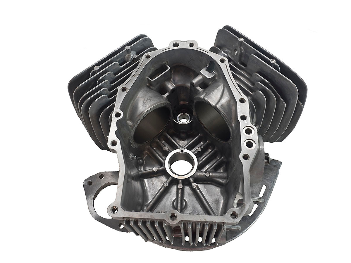 f'4910です。 Genuine Kawasaki 49120-6208 FJ400 Crankcase Engine Block - M&M