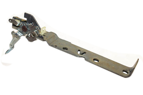 391503 BRACKET-CONTR Briggs & Stratton Engine Parts (BS-391503)