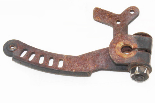 BRIGGS LEVER-GOV CONTROL TAKEN OFF ENGINE RUSTY (BS-393846-USED)