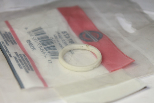 BRIGGS RETAINER-SEAL 697478 (O-RINGS) Briggs & Stratton Engine Parts (BS-697478)