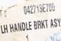 042713E700 Bracket, Left Handle (MU-042713E700)