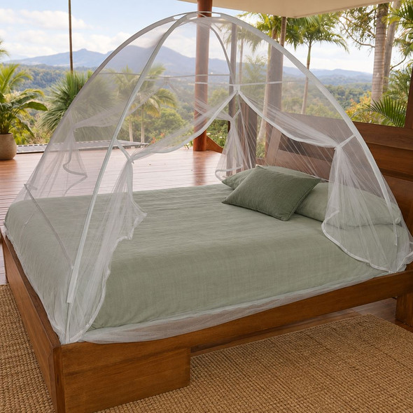 Freestanding mosquito net fits double to king