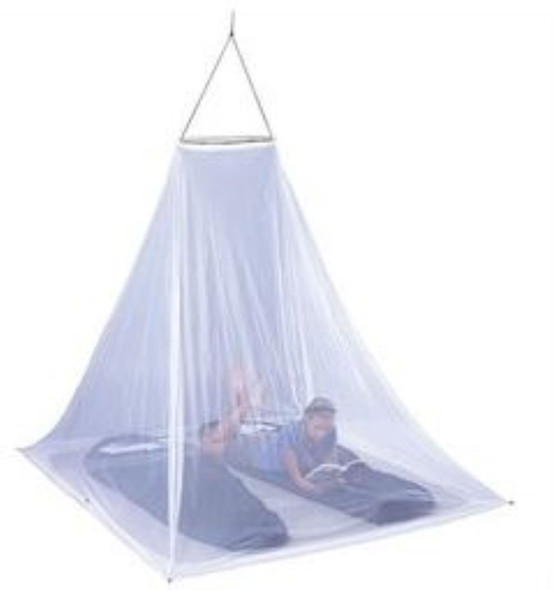 Double travel mosquito net with a wedge-shaped top