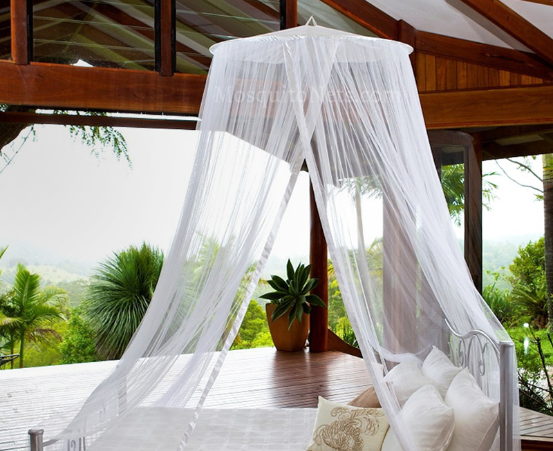 Sheer polyester round mosquito net with a fibreglass hoop