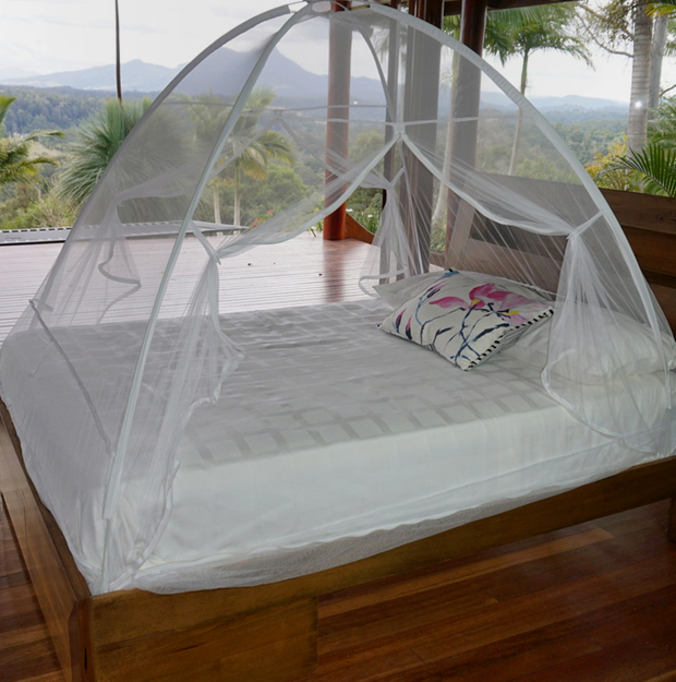 Pop-up mosquito net