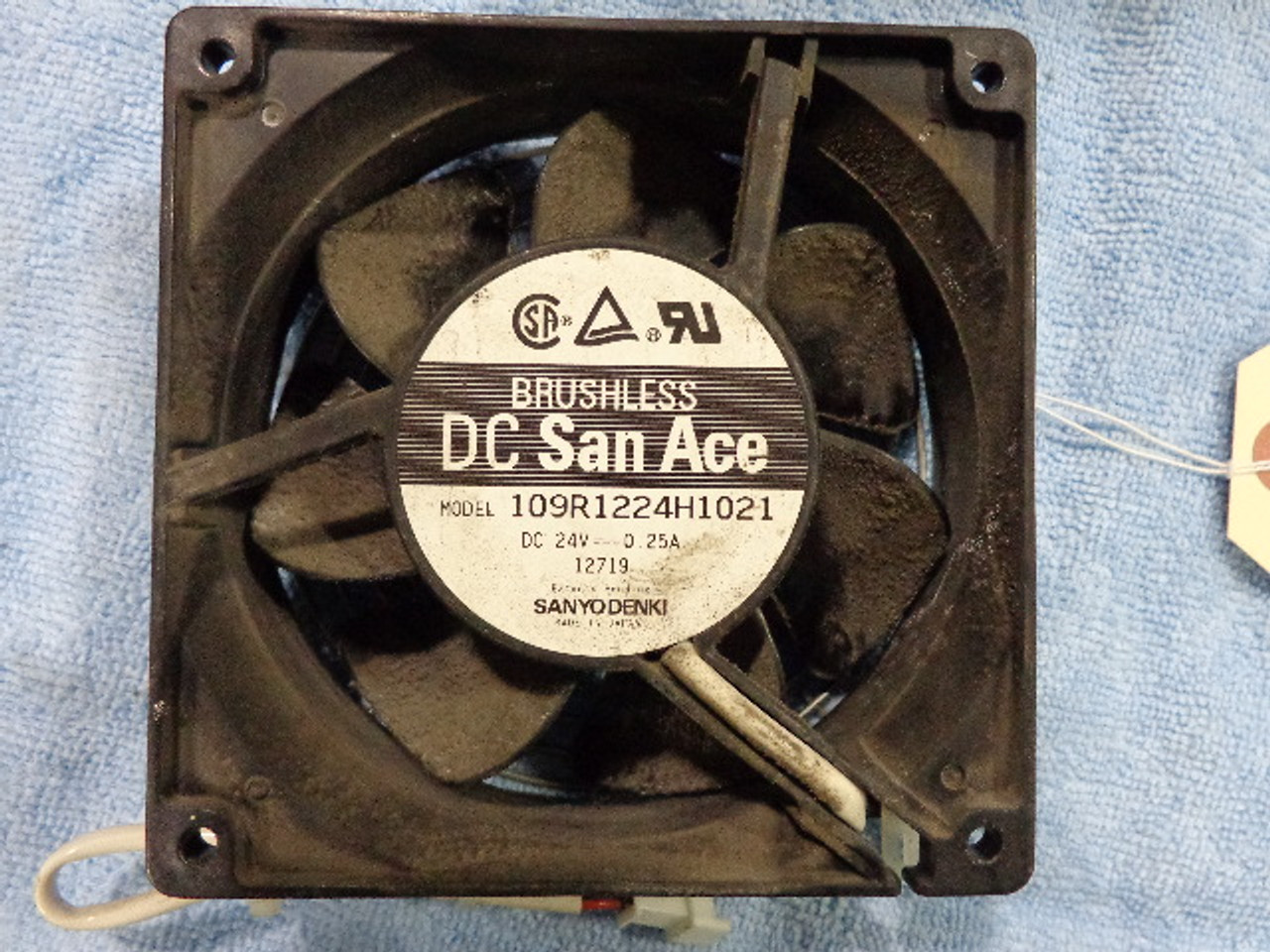 Sanyo Denki 109R122H1021 Equipment Cooling Fan, 4.69" (119mm) Square x 1.5" Depth, 24 VDC