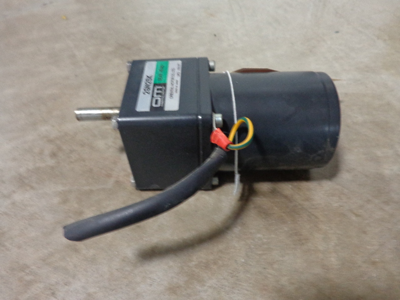 Oriental Motor 2IK6GN-AUL-2 Induction Motor with 2GN25K Gear Head