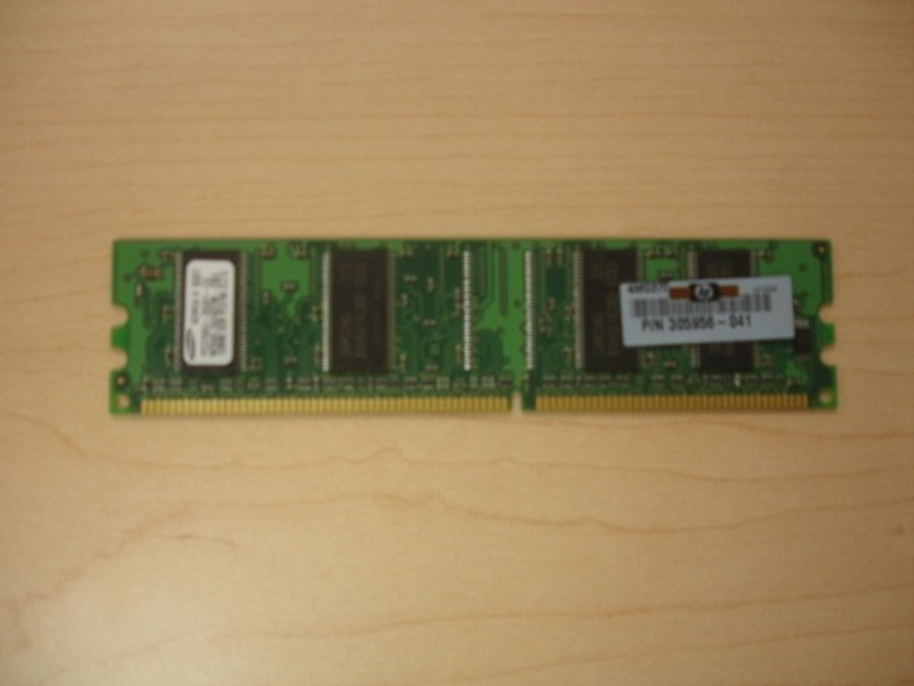 Hewlett Packard 305956-041 128MB DDR PC2700 CL2.5 SDRAM