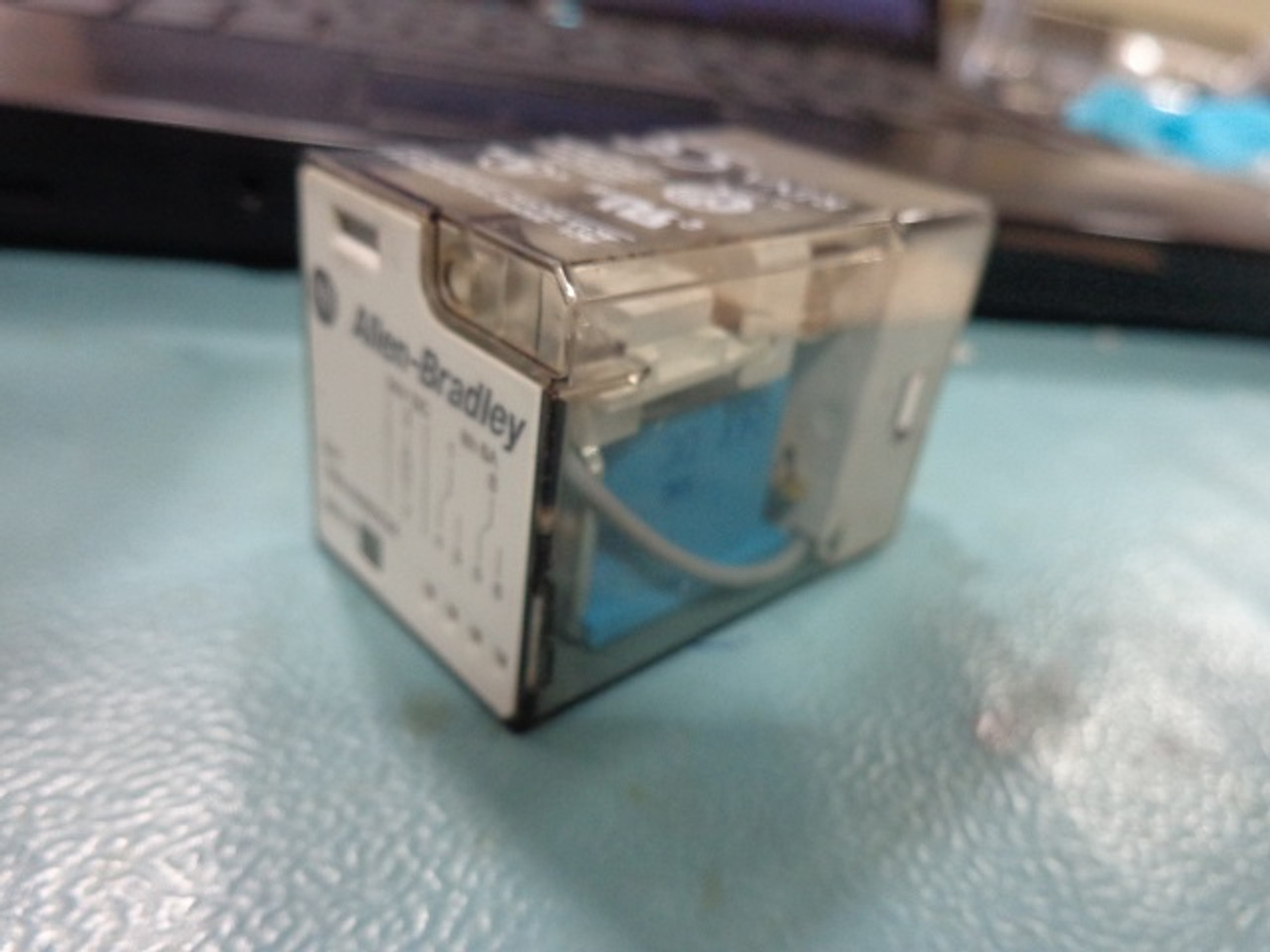 Allen Bradley 700-HAB2Z24 Relay